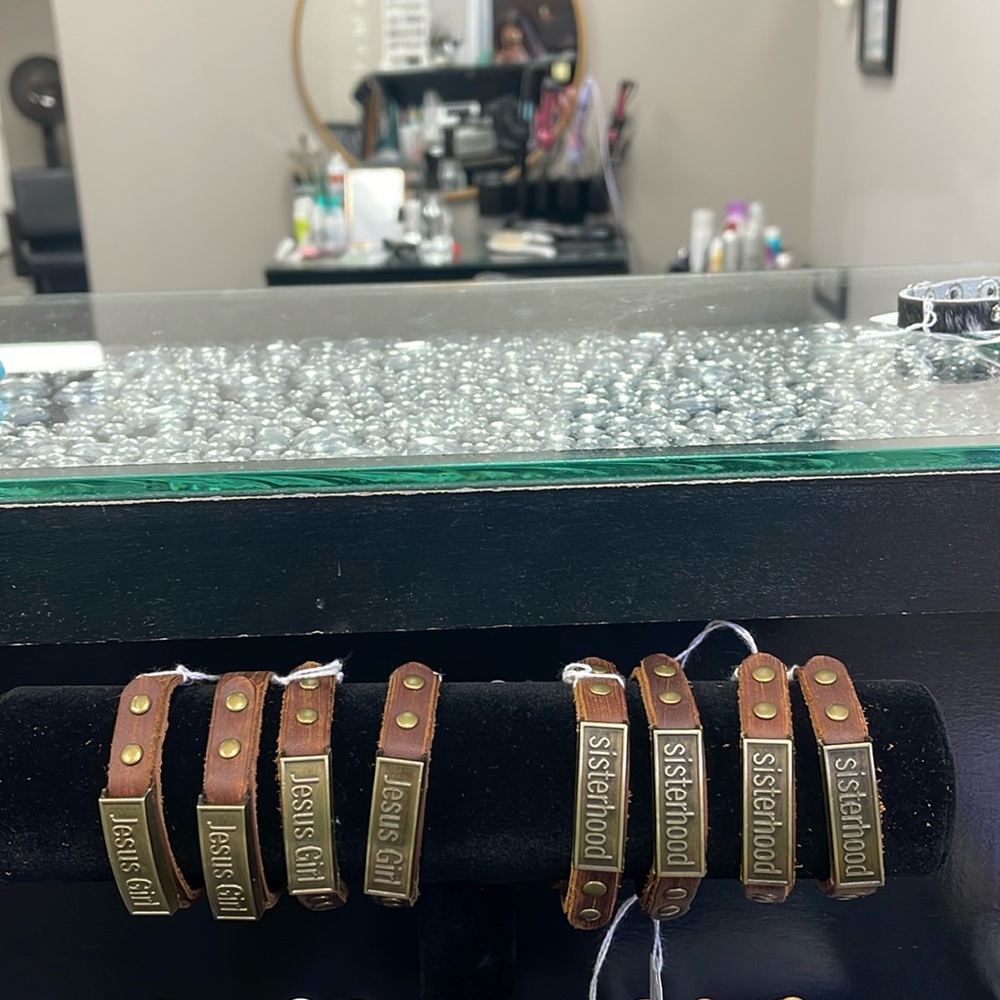 Fashionable jewelry